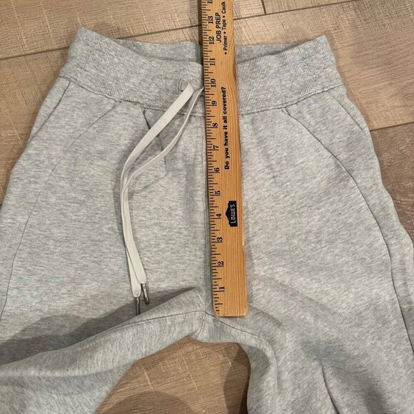 LULULEMON WOMENS SIZE 2 GRAY ATHLETIC JOGGER PANTS - Picture 4 of 8